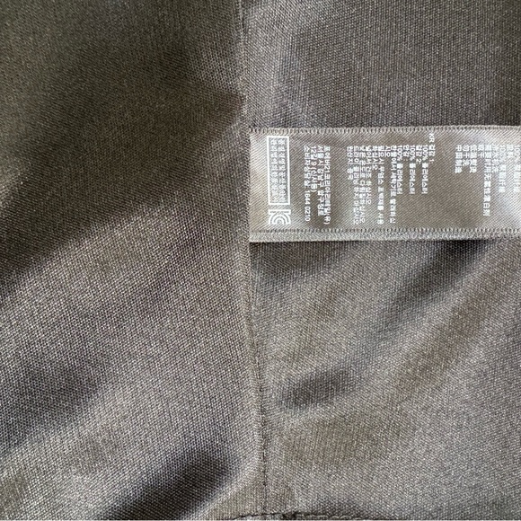 Casual dress black and animal print with said zipper for everyday use. - Picture 10 of 11